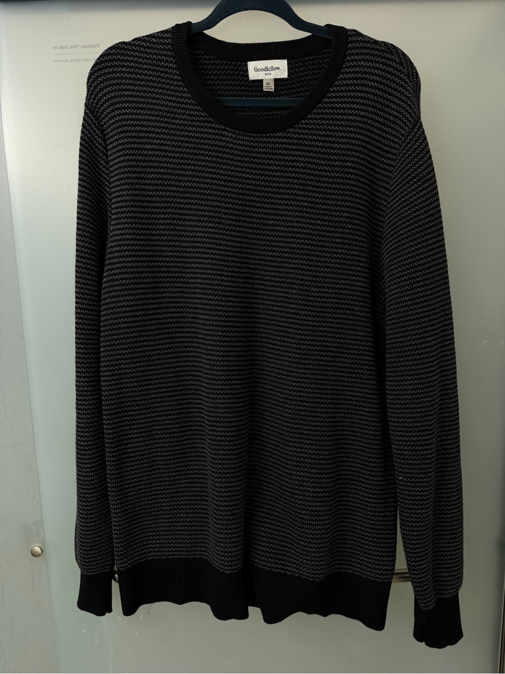 Goodfellow & Co Men’s Black and Gray Textured Crewneck Sweater
